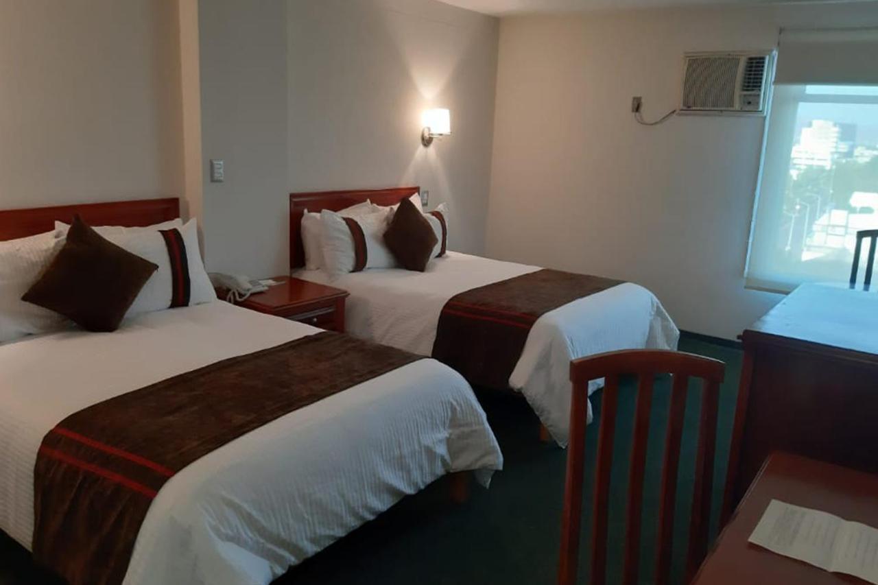 Hotel Mision León Zewnętrze zdjęcie