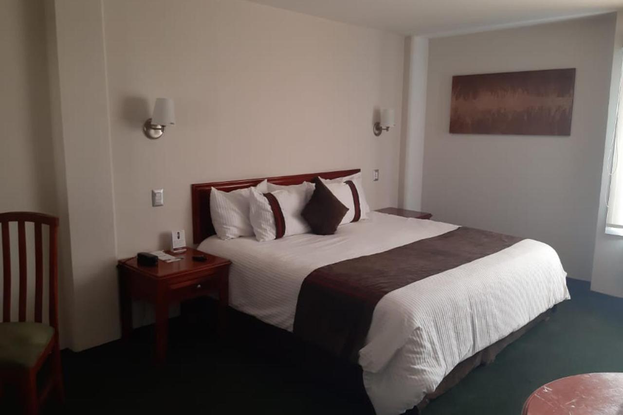 Hotel Mision León Zewnętrze zdjęcie