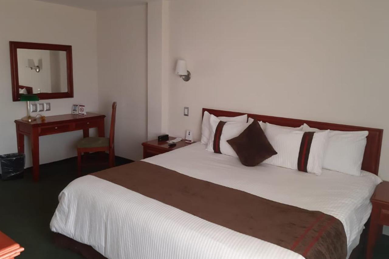 Hotel Mision León Zewnętrze zdjęcie