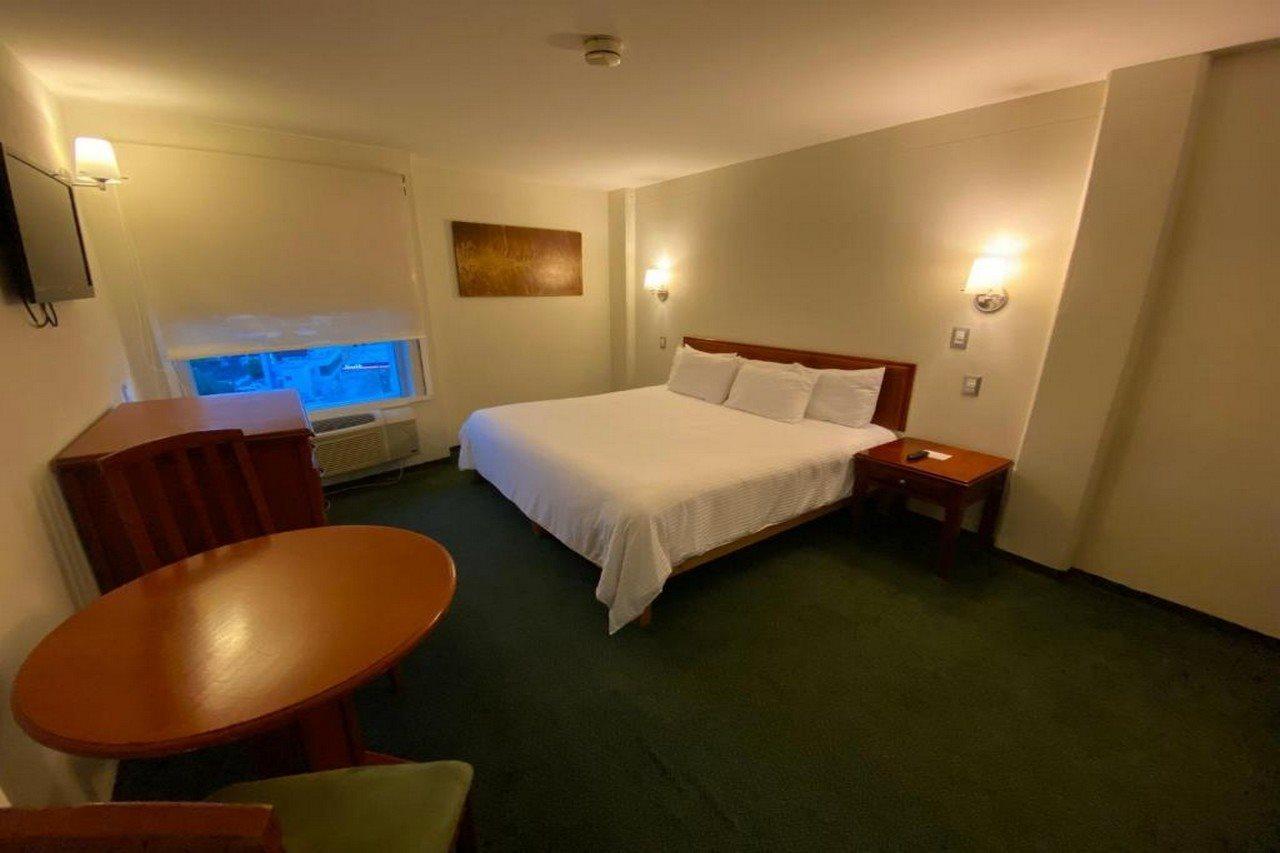 Hotel Mision León Zewnętrze zdjęcie