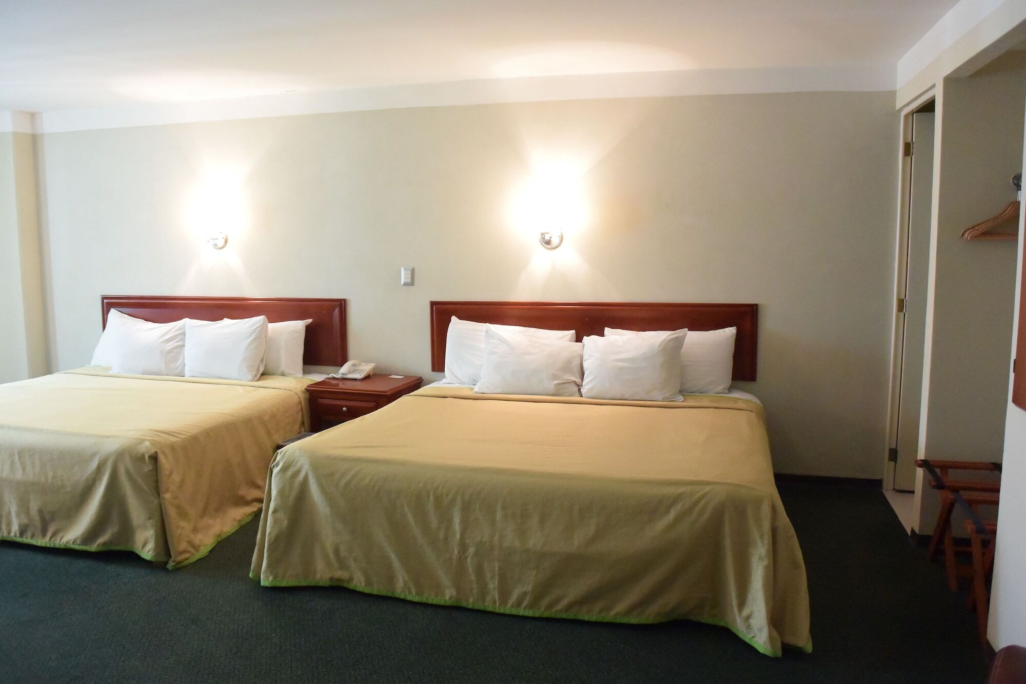 Hotel Mision León Zewnętrze zdjęcie